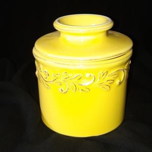 L. Tremain Butterbell crock